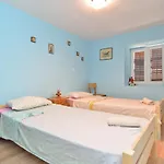 House Biserka 1736 Апартаменты Премантура