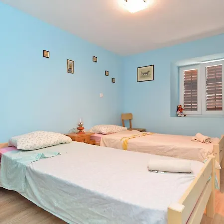 House Biserka 1736 Apartment Premantura
