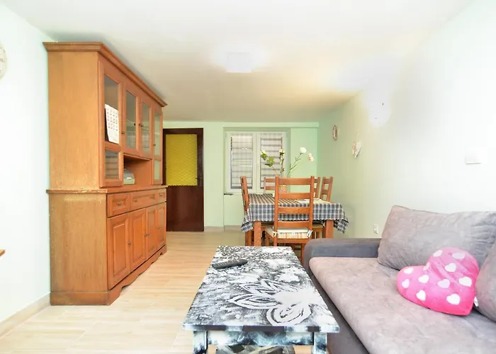 House Biserka 1736 דירה